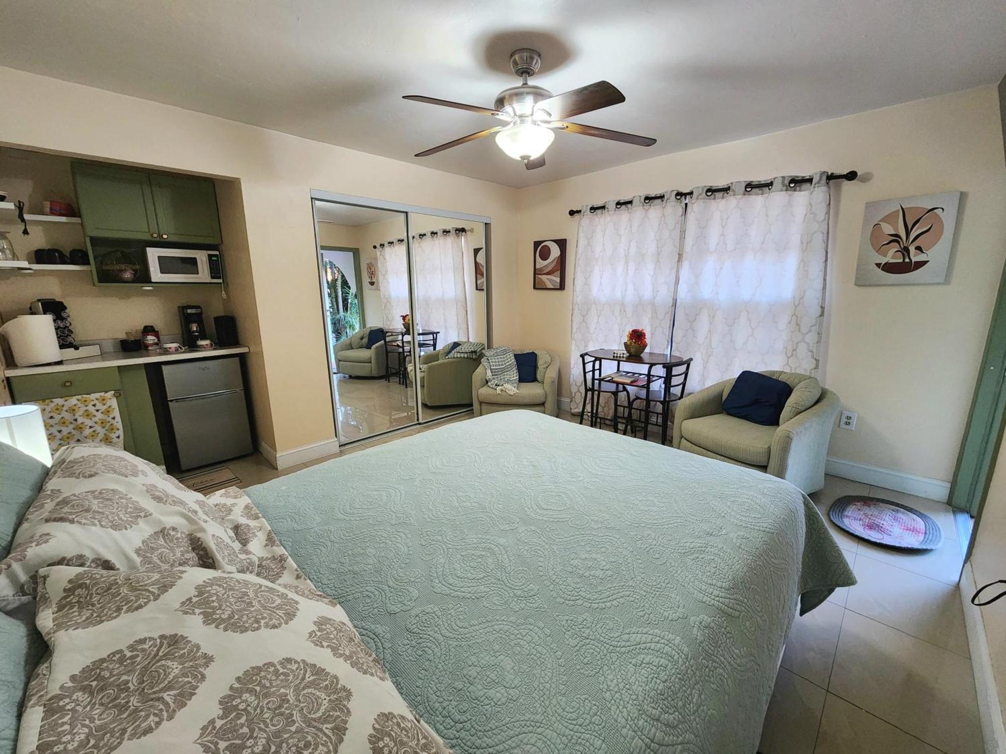 The Green Door Bungalow Naples Luaran gambar